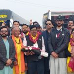 شری کٹاس راج میں مذہبی رسومات کی ادائیگی کے لیے پاکستان آئے بھارتی ہندو یاتری لاہور سے کٹاس راج مندر چکوال پہنچ گئے